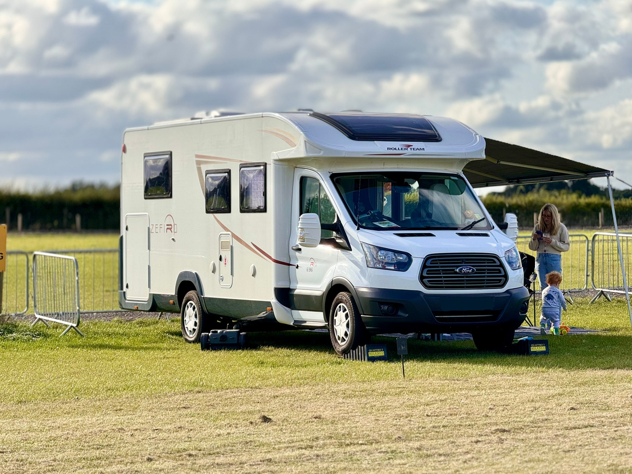 £10 Motorhome Kitchen Makeover | DIY Stick‑On Tiles from B&M