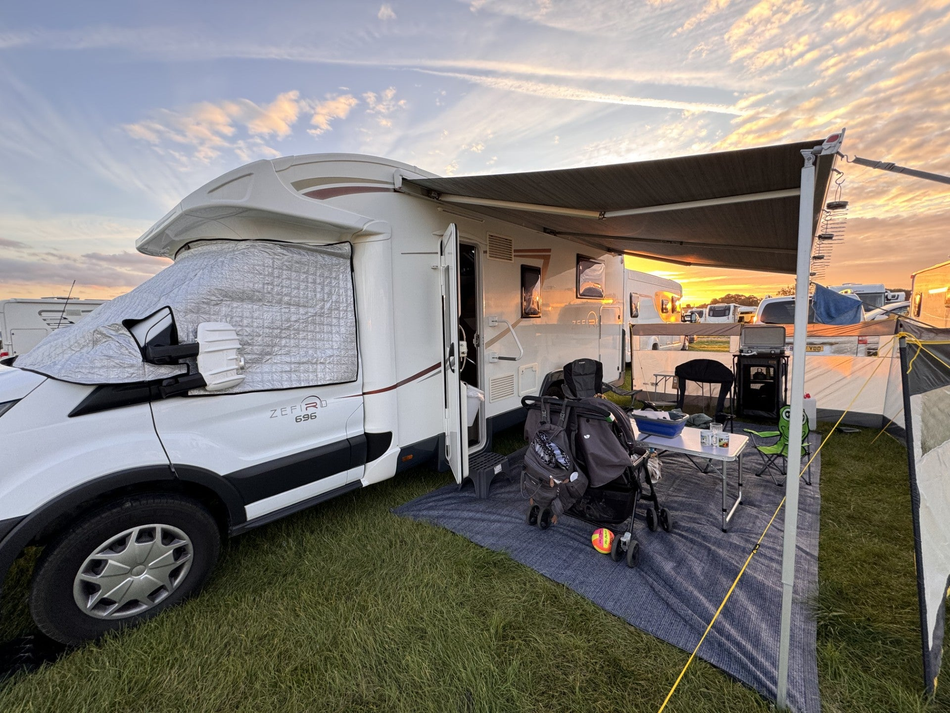 Awnings, Tents and Driveaway Awnings for Motorhomes & Caravans